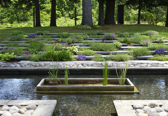 �k�C����Ύs��MEON�_���E�~�I���G�V�J���L�b�`�����J�t�F